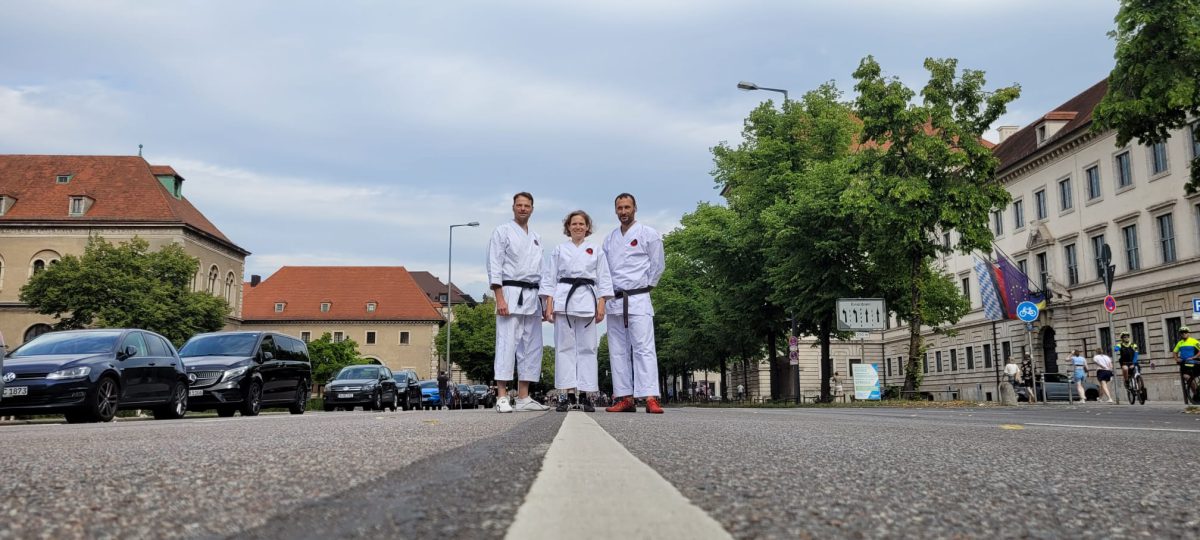 Karate – Kampfkunst im Auftrag der bildenden Kunst